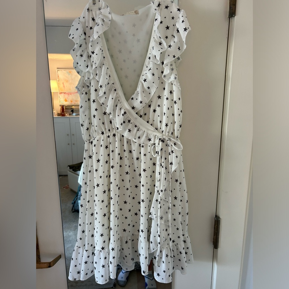 White Star Print Ruffle Dress